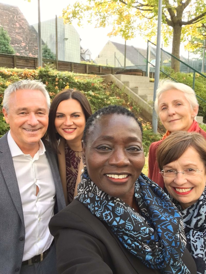 Foto von Hannes Anton, LHStv.in Astrid Eisenkopf, Auma Obama, Doris Schmidauer, Dir. Eva Ackerl